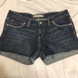 Levi jean shorts